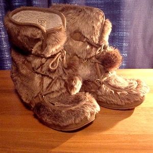 Canyon river blues Faux Fur boots wedge heel